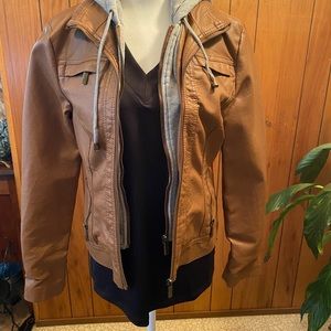 Daytrip Carmel Leather Jacket W/Hood Size Medium